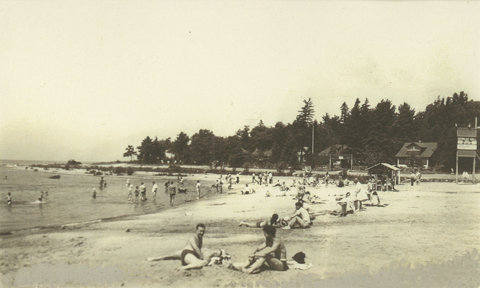 Balm Beach 1942